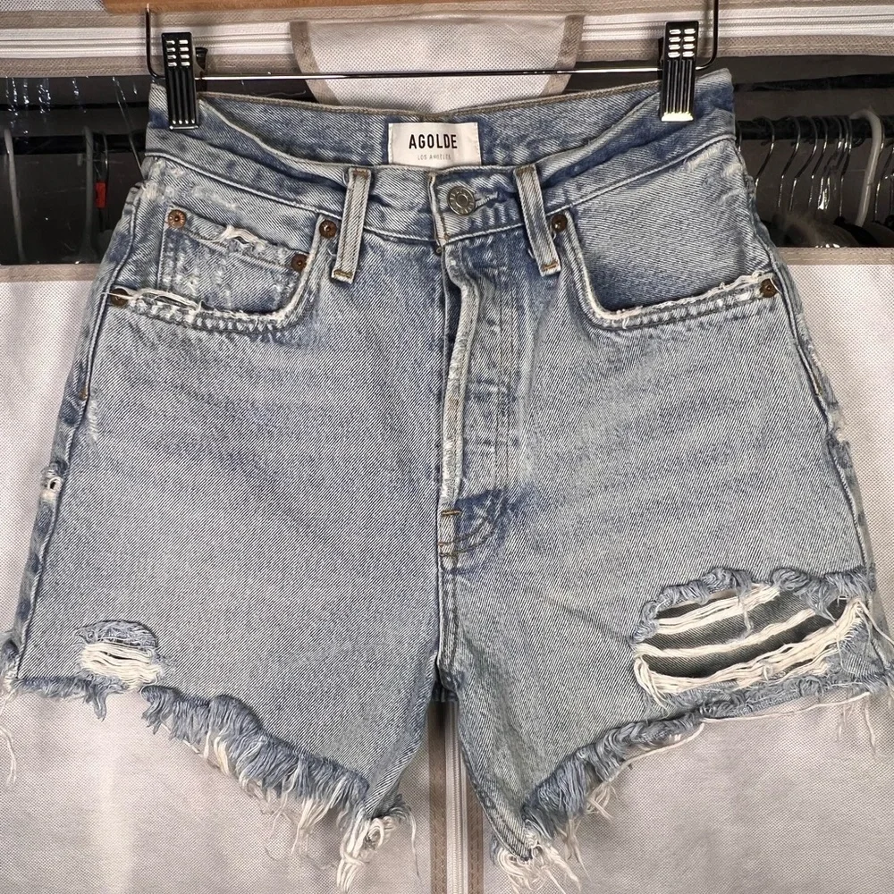 AGOLDE Parker Vintage Cut Off Short size 24 still on website MSRP $148